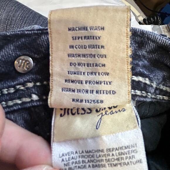 Miss Me Low Rise Distressed Boot Cut Jeans Flap Back Pockets JE5014B25L Women 31 - Picture 10 of 10